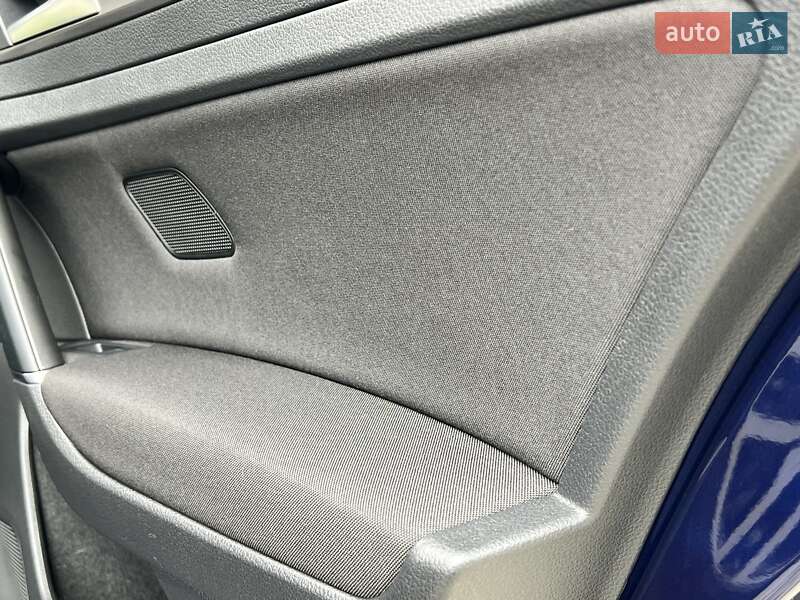 Хэтчбек Volkswagen e-Golf 2018 в Ровно фото 67 Хэтчбек Volkswagen e-Golf 2018 в Ровно