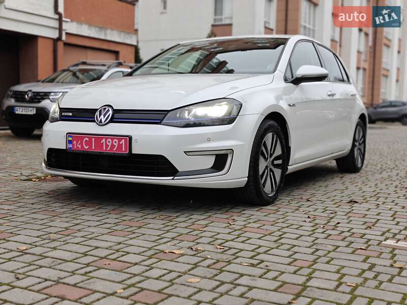 Volkswagen e-Golf 2015