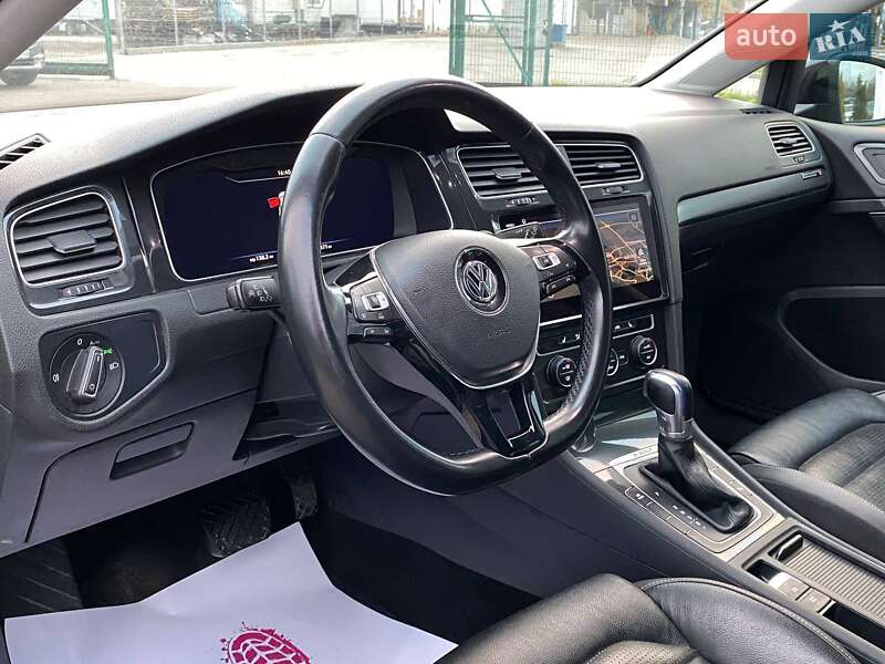 Хетчбек Volkswagen e-Golf 2018 в Львові фото 11 Хетчбек Volkswagen e-Golf 2018 в Львові