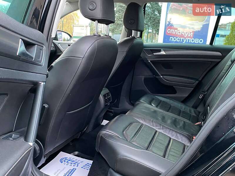 Хетчбек Volkswagen e-Golf 2018 в Львові фото 14 Хетчбек Volkswagen e-Golf 2018 в Львові