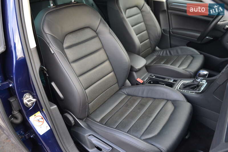 Хэтчбек Volkswagen e-Golf 2018 в Луцке