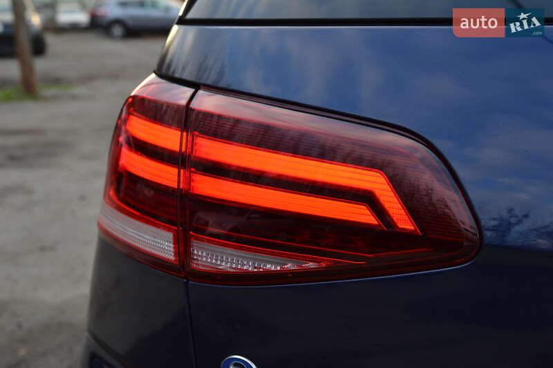 Хэтчбек Volkswagen e-Golf 2018 в Луцке