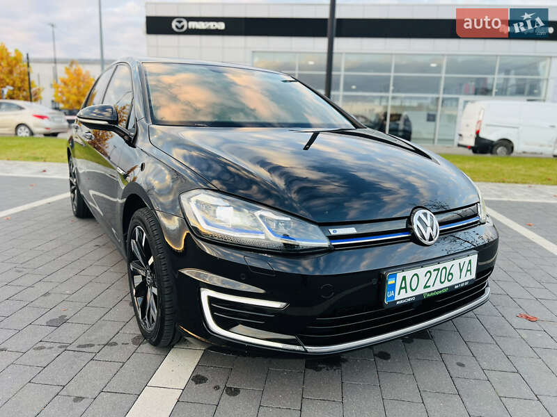 Хэтчбек Volkswagen e-Golf 2018 в Мукачево