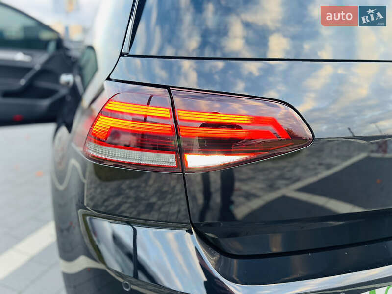 Хэтчбек Volkswagen e-Golf 2018 в Мукачево