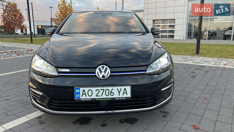 Хэтчбек Volkswagen e-Golf 2018 в Мукачево