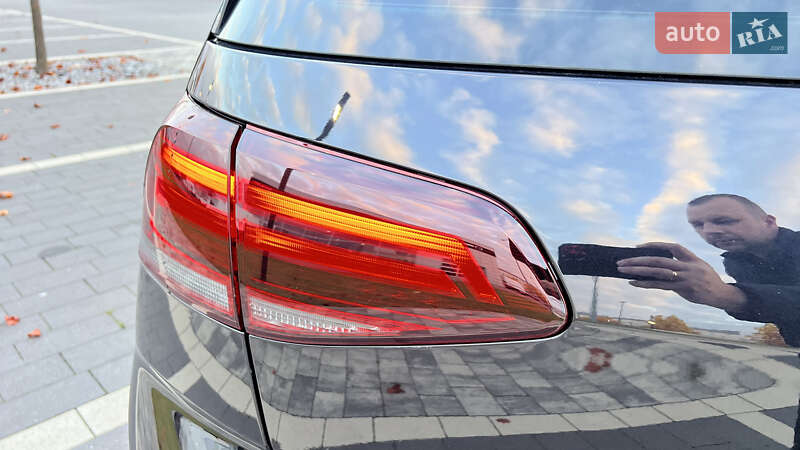 Хэтчбек Volkswagen e-Golf 2018 в Мукачево