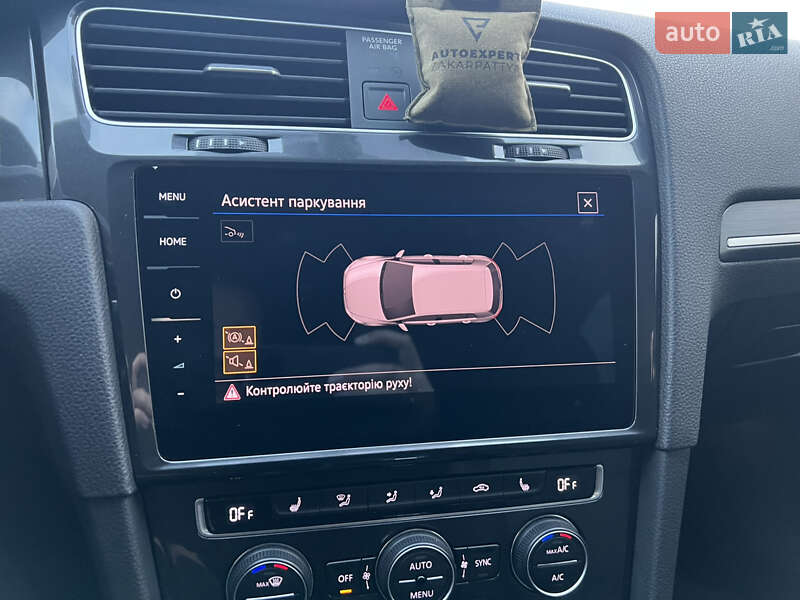 Хэтчбек Volkswagen e-Golf 2018 в Мукачево