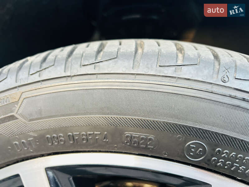 Хэтчбек Volkswagen e-Golf 2018 в Мукачево