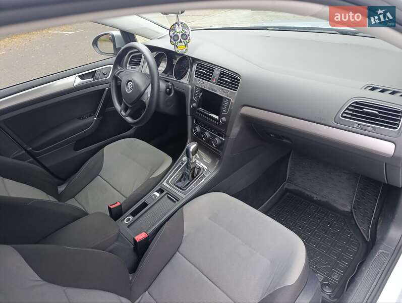 Хэтчбек Volkswagen e-Golf 2015 в Хмельницком фото 7 Хэтчбек Volkswagen e-Golf 2015 в Хмельницком