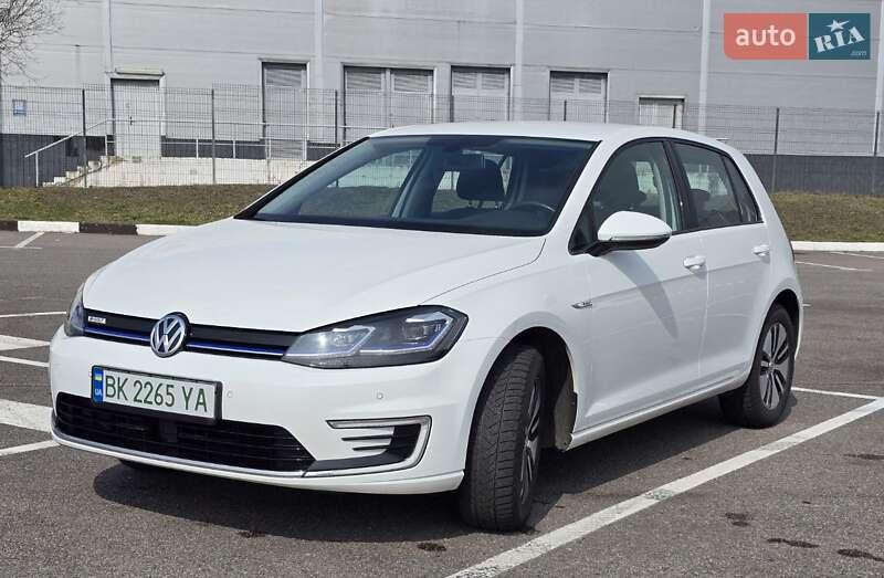 Хэтчбек Volkswagen e-Golf 2020 в Ровно