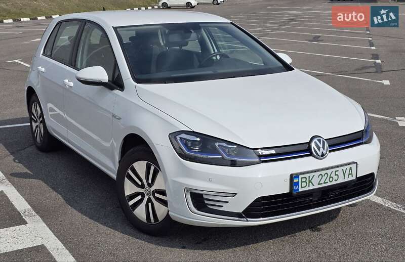 Хэтчбек Volkswagen e-Golf 2020 в Ровно