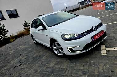 Хэтчбек Volkswagen e-Golf 2015 в Луцке