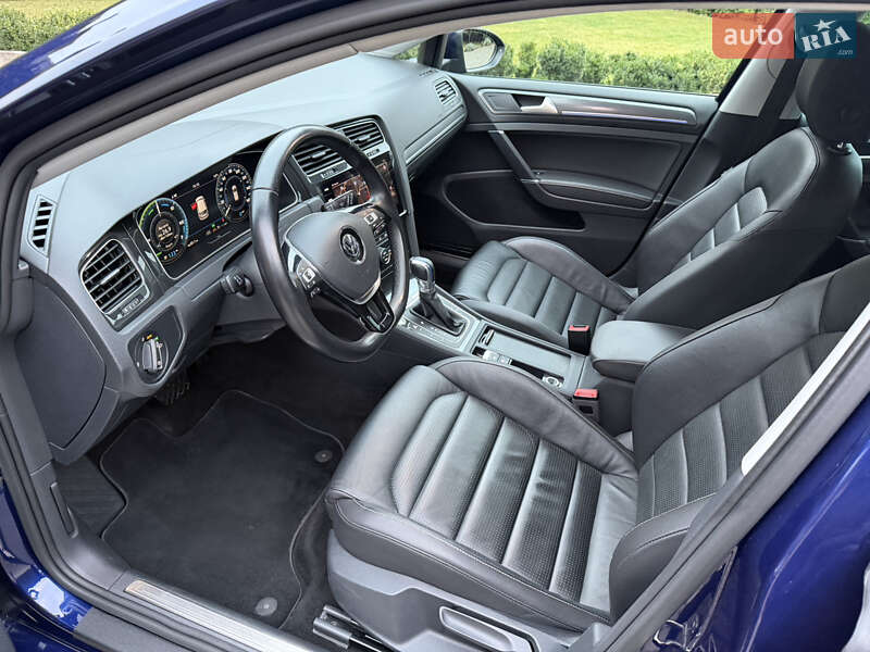 Хэтчбек Volkswagen e-Golf 2019 в Ровно