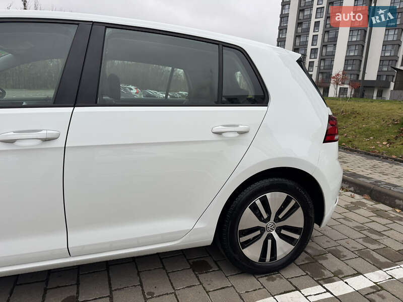 Хэтчбек Volkswagen e-Golf 2019 в Луцке