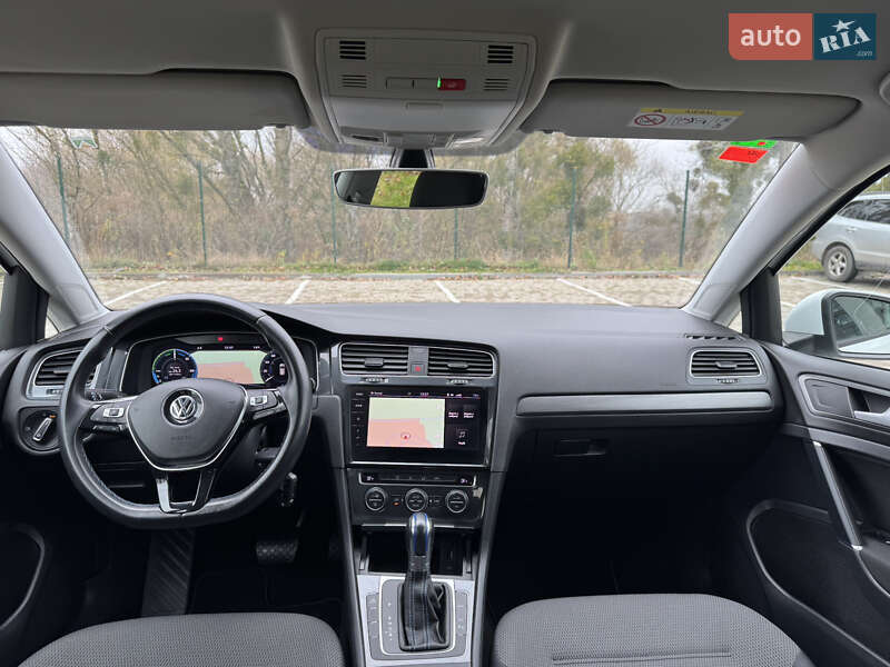 Хэтчбек Volkswagen e-Golf 2019 в Луцке
