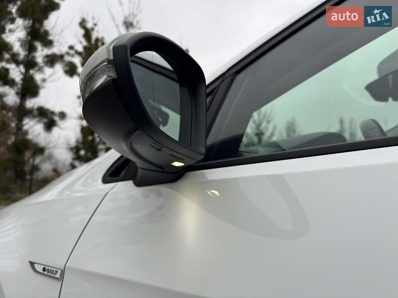 Хэтчбек Volkswagen e-Golf 2019 в Луцке