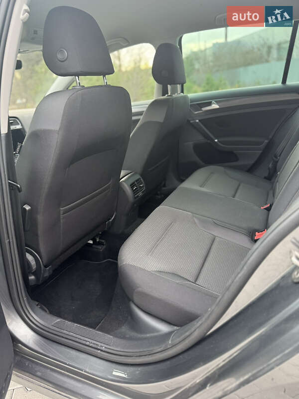 Хэтчбек Volkswagen e-Golf 2018 в Ковеле фото 25 Хэтчбек Volkswagen e-Golf 2018 в Ковеле