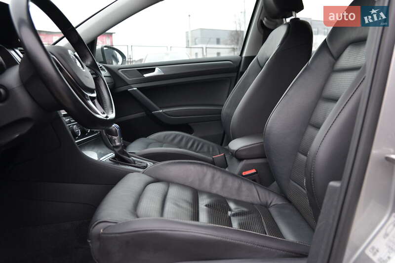 Хэтчбек Volkswagen e-Golf 2018 в Луцке