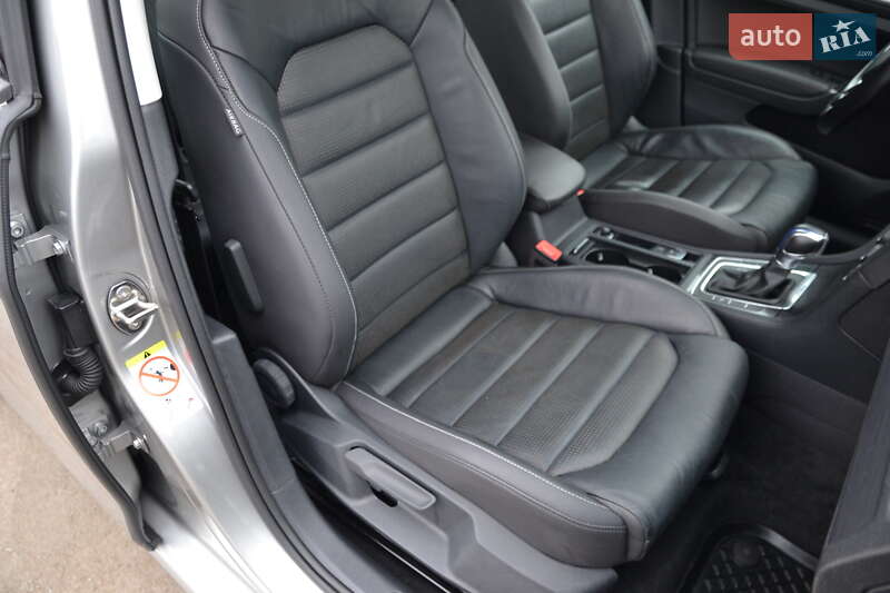 Хэтчбек Volkswagen e-Golf 2018 в Луцке