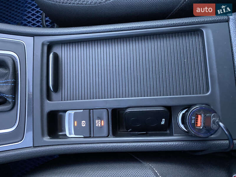 Хэтчбек Volkswagen e-Golf 2018 в Львове