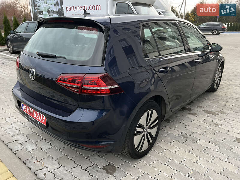 Хэтчбек Volkswagen e-Golf 2015 в Львове