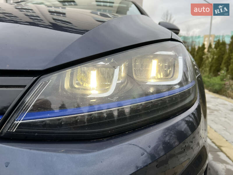 Хэтчбек Volkswagen e-Golf 2015 в Львове