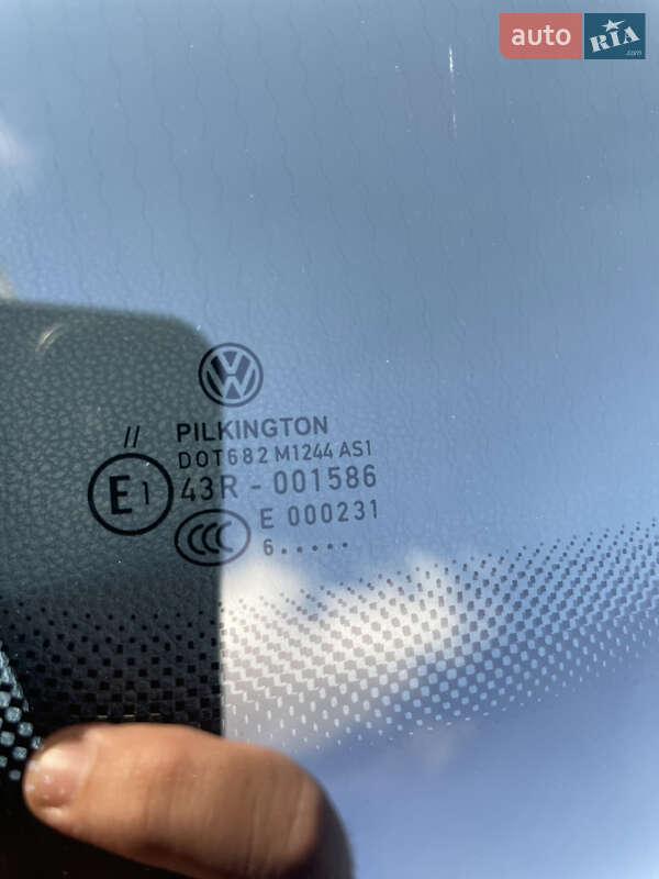 Хэтчбек Volkswagen e-Golf 2017 в Кропивницком