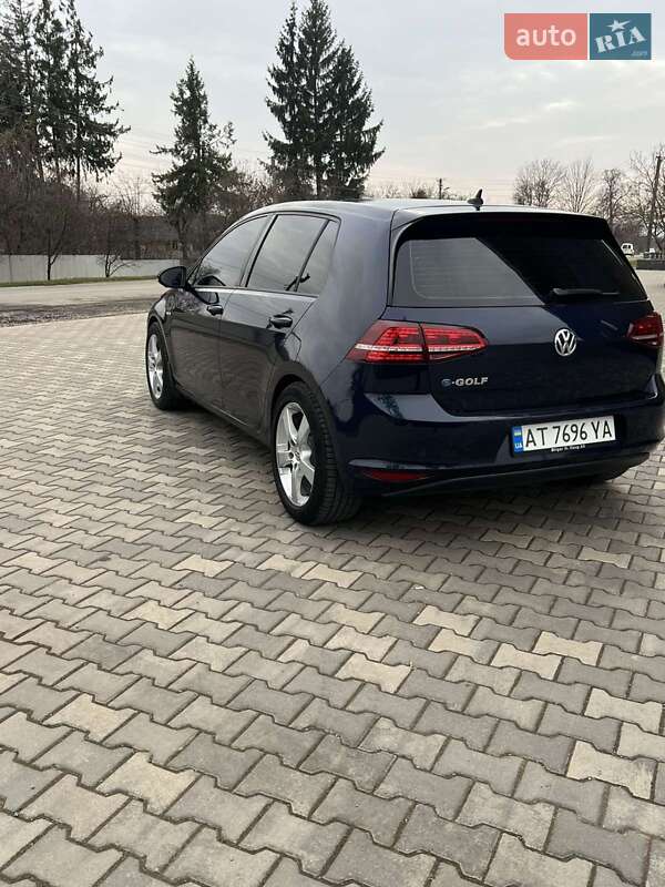 Хетчбек Volkswagen e-Golf 2015 в Косові фото 9 Хетчбек Volkswagen e-Golf 2015 в Косові