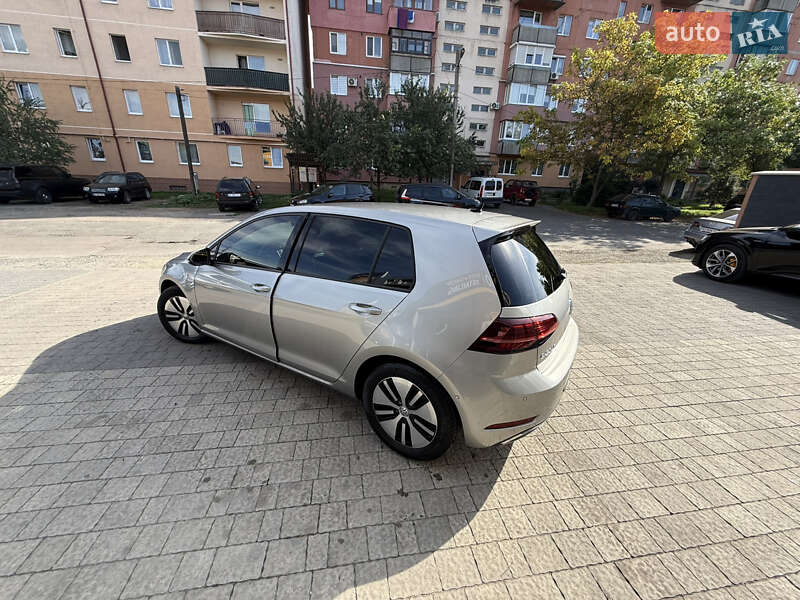 Хэтчбек Volkswagen e-Golf 2017 в Мукачево