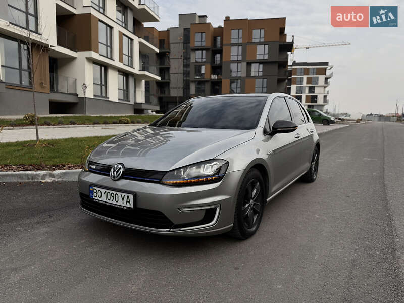 Хэтчбек Volkswagen e-Golf 2015 в Тернополе