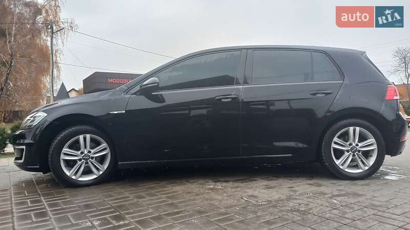 Хэтчбек Volkswagen e-Golf 2017 в Переяславе