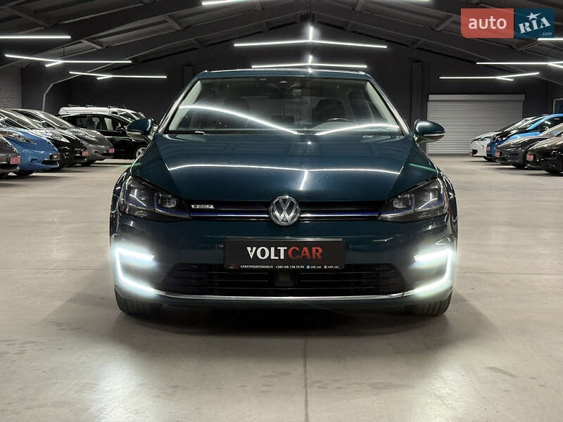 Хэтчбек Volkswagen e-Golf 2018 в Владимире