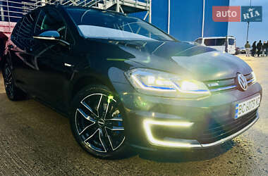 Хэтчбек Volkswagen e-Golf 2018 в Львове