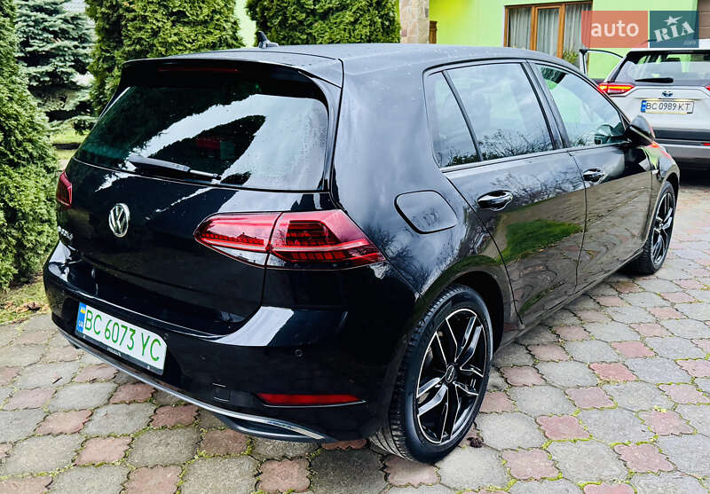 Хетчбек Volkswagen e-Golf 2018 в Львові