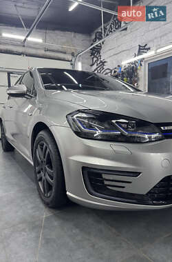 Хэтчбек Volkswagen e-Golf 2019 в Тальном
