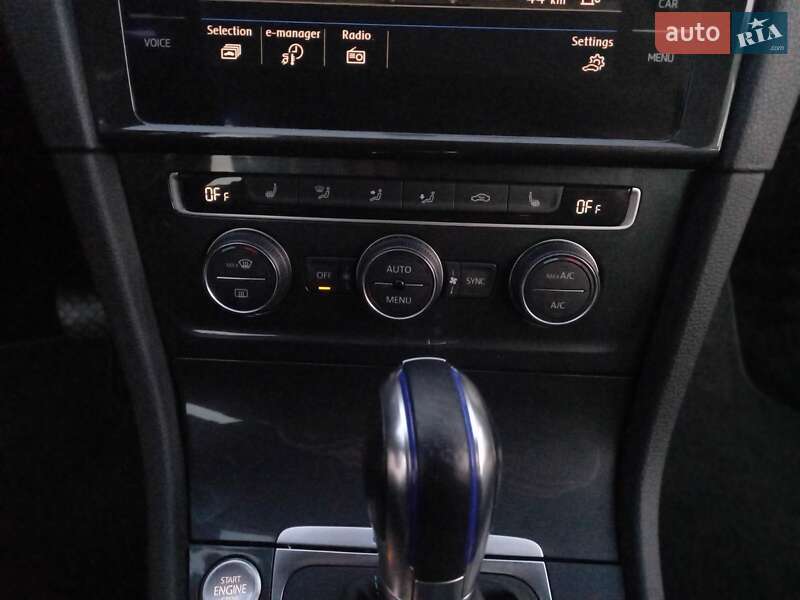 Хэтчбек Volkswagen e-Golf 2018 в Дрогобыче