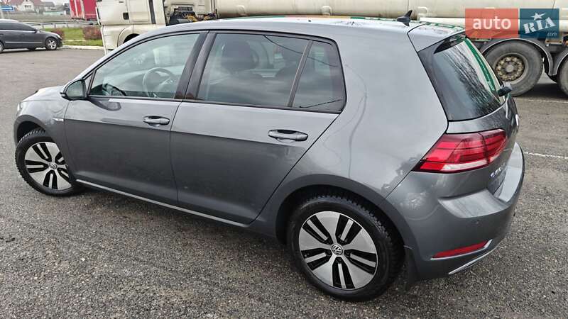 Хэтчбек Volkswagen e-Golf 2018 в Глевахе