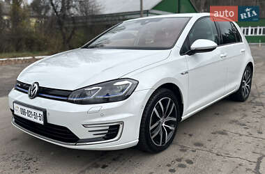 Хетчбек Volkswagen e-Golf 2020 в Києві