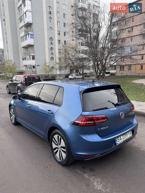 Хетчбек Volkswagen e-Golf 2015 в Кропивницькому