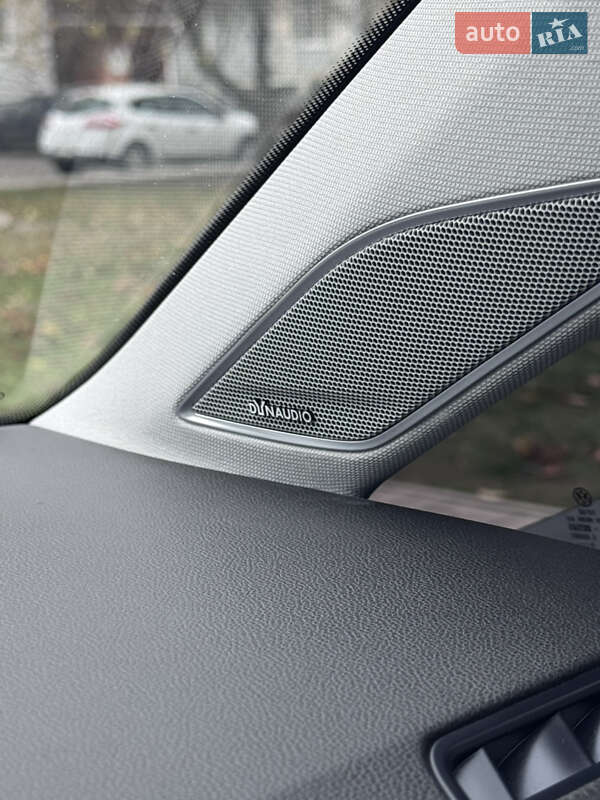 Хетчбек Volkswagen e-Golf 2015 в Кропивницькому