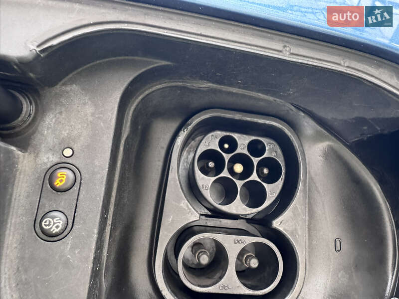 Хетчбек Volkswagen e-Golf 2015 в Кропивницькому