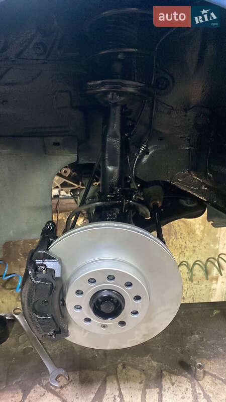 Хетчбек Volkswagen e-Golf 2015 в Кропивницькому