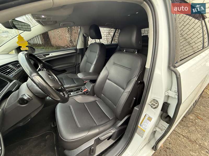 Хэтчбек Volkswagen e-Golf 2015 в Харькове