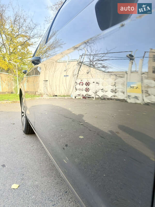 Хетчбек Volkswagen e-Golf 2016 в Одесі