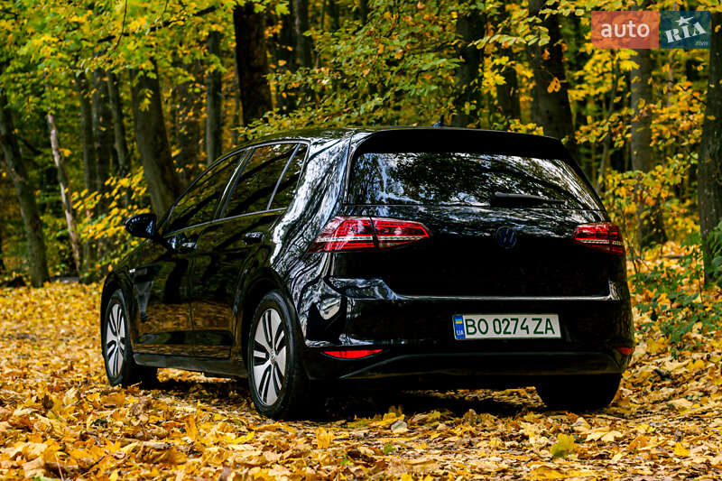 Хэтчбек Volkswagen e-Golf 2015 в Тернополе