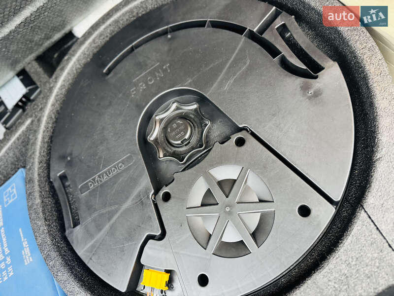 Хетчбек Volkswagen e-Golf 2019 в Іршаві фото 17 Хетчбек Volkswagen e-Golf 2019 в Іршаві