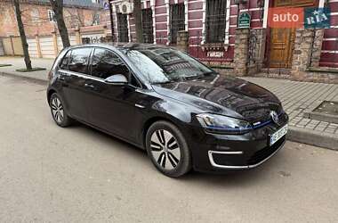 Хэтчбек Volkswagen e-Golf 2016 в Кривом Роге