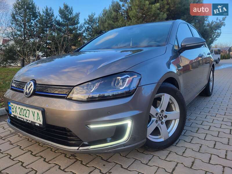 Volkswagen e-Golf 2015