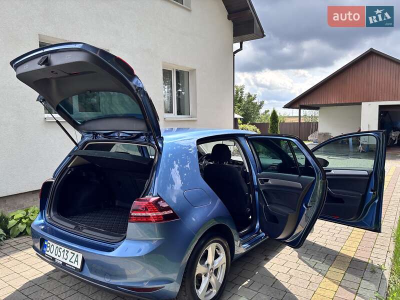 Хэтчбек Volkswagen e-Golf 2016 в Тернополе