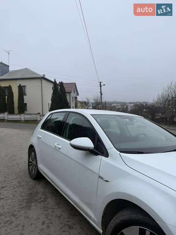 Хетчбек Volkswagen e-Golf 2014 в Тернополі фото 17 Хетчбек Volkswagen e-Golf 2014 в Тернополі